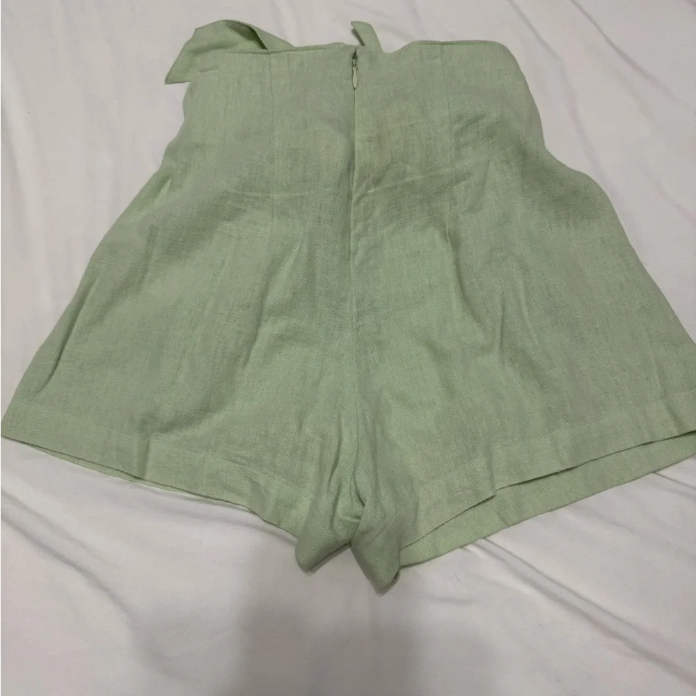Abercrombie Linen Paper-Bag Shorts - Picture 2 of 3